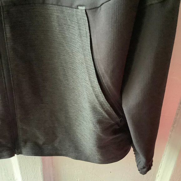 Lululemon Man's Jacket - Picture 4 of 8